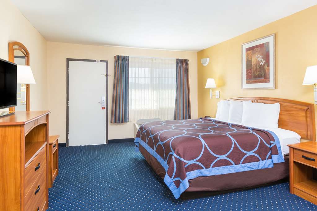 Super 8 By Wyndham El Cajon San Diego Room photo